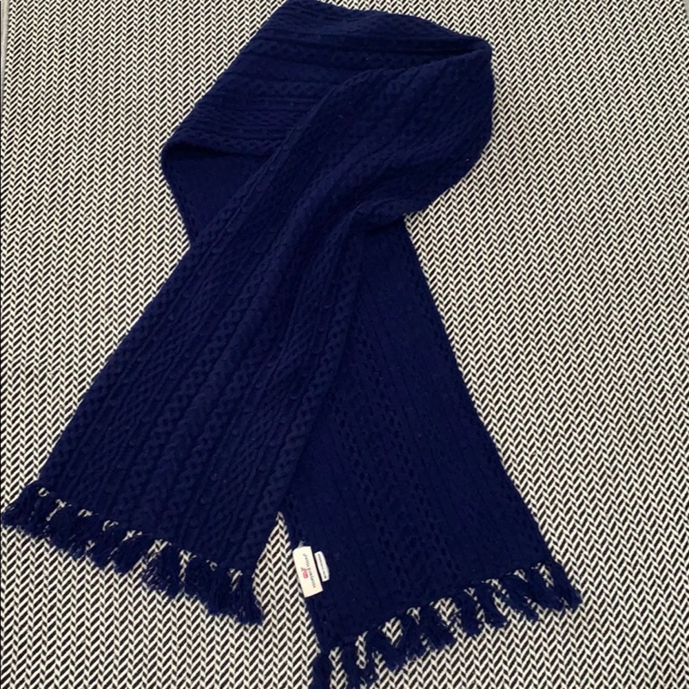 💖EUC Vineyard Vines Cashmere Scarf Cable Knit